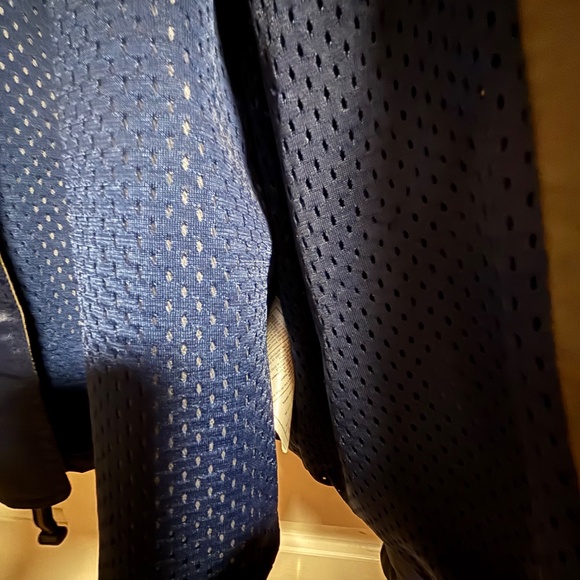 Nike Ladies Nylon Navy Jacket - Picture 3 of 4